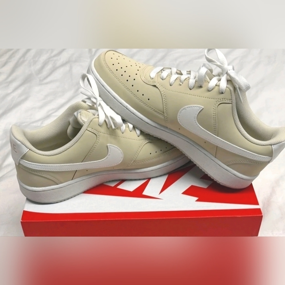 NIKE Men's Court Vision Low Sneaker Kaki US Mens Size 9 - Picture 5 of 8